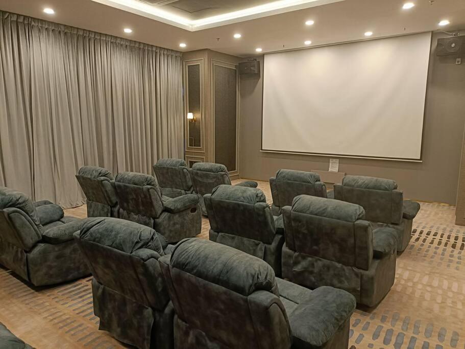 Sky Trees 4 Guests High Floor Smart Tv Garden View A1801 Διαμέρισμα Τζόχορ Μπάχρου Εξωτερικό φωτογραφία